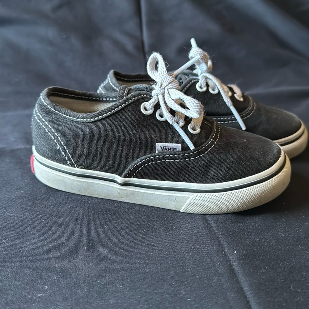 Vans authentic US Toddler size 8